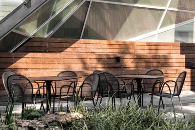 EMU Outdoor Furniture Arredamento Brussel Mussels Pub