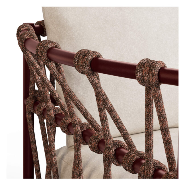 Ispirato al movimento sinuoso del mare e alle sue geometrie naturali, il daybed Antigua esprime un design contemporaneo improntato a eleganza e dinamismo. Le linee morbide della struttura in alluminio si integrano con una trama leggera e raffinata, dando forma a un elemento d’arredo capace di comunicare autenticità, fluidità e leggerezza visiva. Progettato per offrire una seduta ampia e confortevole, il daybed Antigua trasmette una piacevole sensazione di ariosità e libertà, inserendosi con naturalezza in ambienti outdoor e indoor. La struttura in alluminio, robusta ma leggera, garantisce resistenza nel tempo, facilità di spostamento ed elevata versatilità d’uso, risultando ideale anche per contesti contract e spazi professionali. Il comfort è ulteriormente valorizzato dai cuscini ergonomici dello schienale, modulari e avvolgenti, studiati per assicurare un sostegno ottimale e un’esperienza di relax superiore. Il daybed Antigua rappresenta così un perfetto equilibrio tra funzionalità, comfort e design ricercato, ideale per completare progetti di arredamento contemporaneo.